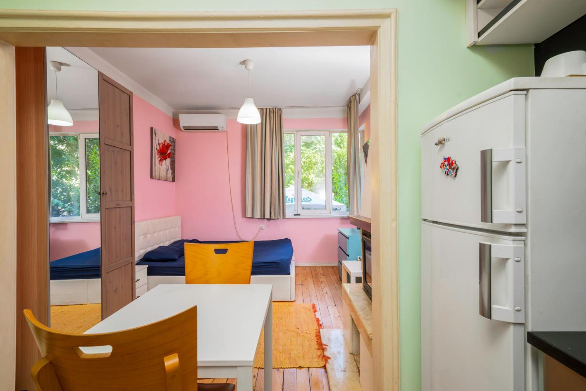 דירות Sofia'S 1Bd Colourful Getaway Near Ndk מראה חיצוני תמונה